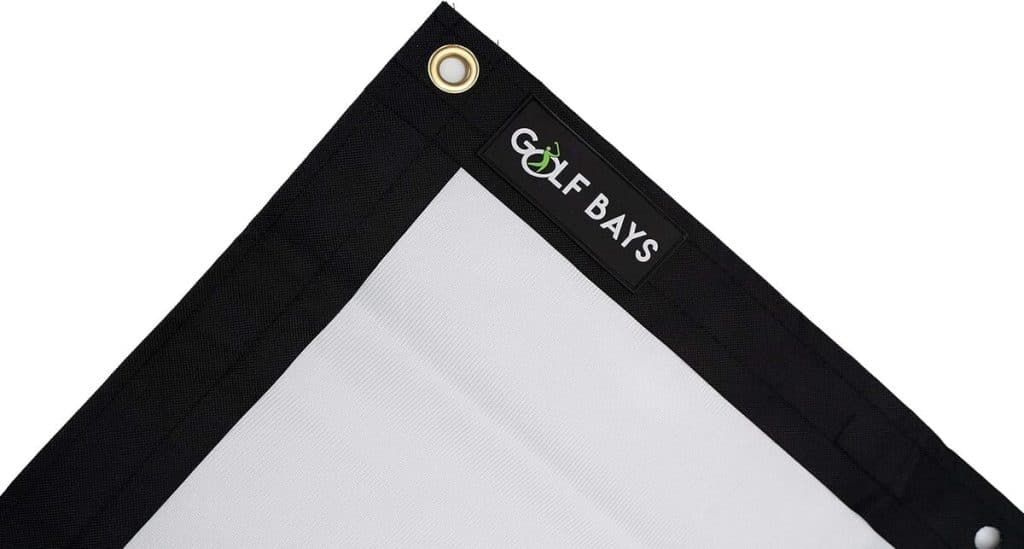 Test : écran d'impact GolfBays pour simulateur de golf intérieur