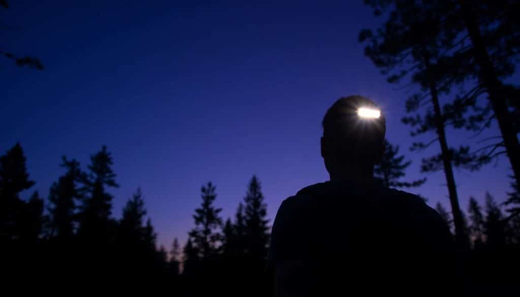 Lampes frontales : prolonger ses parties au crépuscule
