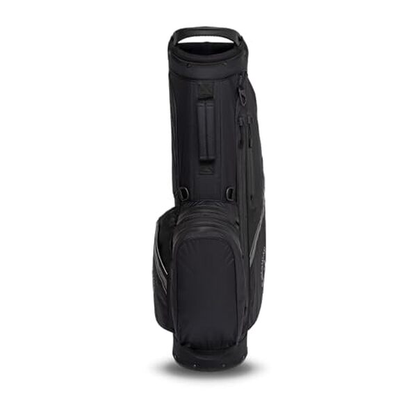 Découvrez notre avis détaillé sur le sac de golf étanche Callaway Chase Dry noir : un modèle innovant alliant résistance à l'eau et design élégant pour les golfeurs exigeants.